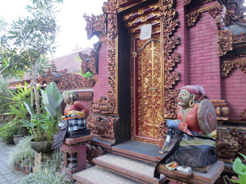 Putri Homestay Sanur Exterior foto